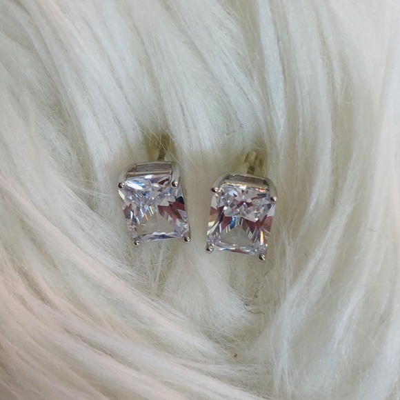 CUBIC ZIRCONIA SET IN STERLING SILVER EARRINGS - Picture 4 of 8